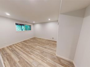 14340 93rd Avenue NE, Kirkland WA 98034
