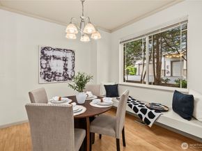 4450 248th Lane SE, Sammamish WA 98029