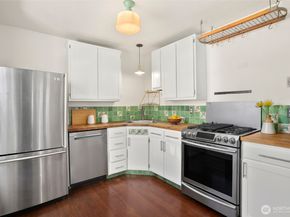 1732 15th Avenue 14, Seattle WA 98122