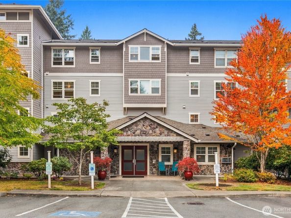4535 Providence Point Place SE 102, Issaquah WA 98029