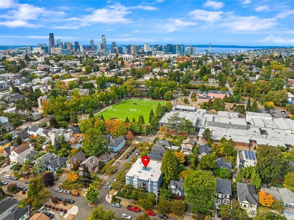 301 22nd Avenue E 1A, Seattle WA 98112