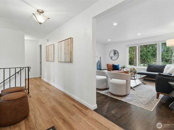 1115 Wildwood Boulevard SW, Issaquah WA 98027