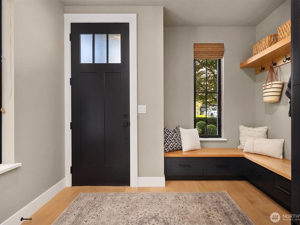 225 3rd Avenue S, Kirkland WA 98033