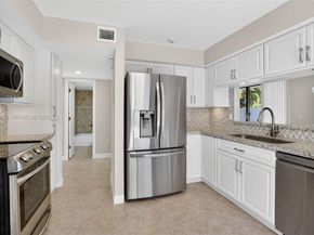 11541 Terra Bella Blvd 25, Plantation FL 33325