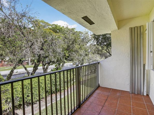 11541 Terra Bella Blvd 25, Plantation FL 33325