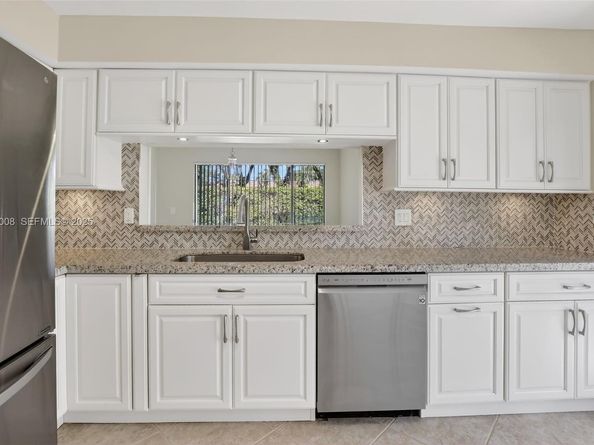 11541 Terra Bella Blvd 25, Plantation FL 33325