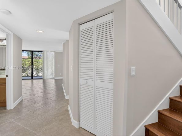 11541 Terra Bella Blvd 25, Plantation FL 33325