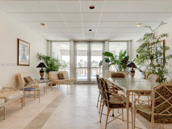 5640 Collins Ave 6B, Miami Beach FL 33140
