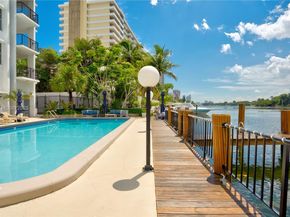 5640 Collins Ave 6B, Miami Beach FL 33140
