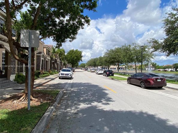 17004 SW 95th Ter, Miami FL 33196
