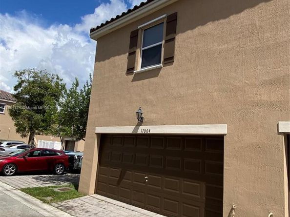 17004 SW 95th Ter, Miami FL 33196