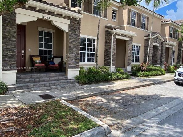 17004 SW 95th Ter, Miami FL 33196
