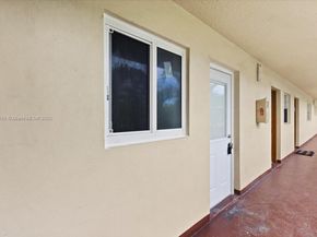 319 NE 14th Ave 201, Hallandale Beach FL 33009