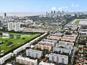 319 NE 14th Ave 201, Hallandale Beach FL 33009