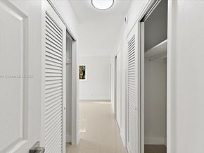 319 NE 14th Ave 201, Hallandale Beach FL 33009