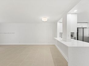 319 NE 14th Ave 201, Hallandale Beach FL 33009