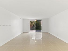 319 NE 14th Ave 201, Hallandale Beach FL 33009