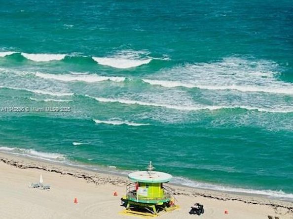 5701 SE Collins Ave PH10, Miami Beach FL 33140