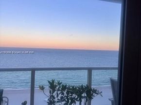 5701 SE Collins Ave PH10, Miami Beach FL 33140