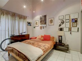 913 Diplomat Parkway, Hallandale Beach FL 33009