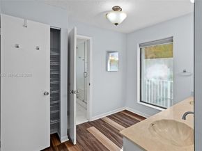 10922 SW 25th St, Miami FL 33165