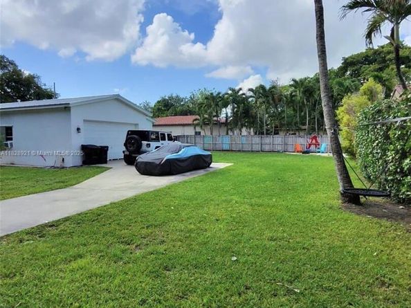 296 Navajo St, Miami Springs FL 33166
