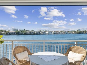 511 Bayshore Dr