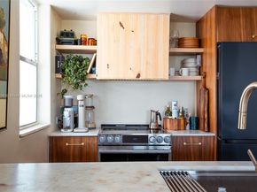 1801 S Treasure Dr 526, North Bay Village FL 33141