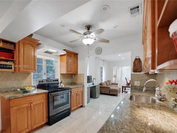 1260 NE 135th St, North Miami FL 33161