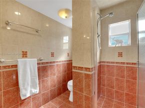 1260 NE 135th St, North Miami FL 33161