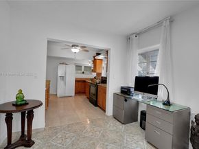 1260 NE 135th St, North Miami FL 33161