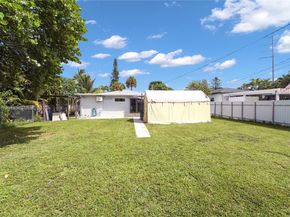 1260 NE 135th St, North Miami FL 33161