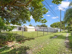 1260 NE 135th St, North Miami FL 33161