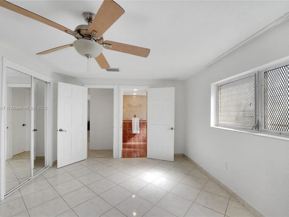 1260 NE 135th St, North Miami FL 33161