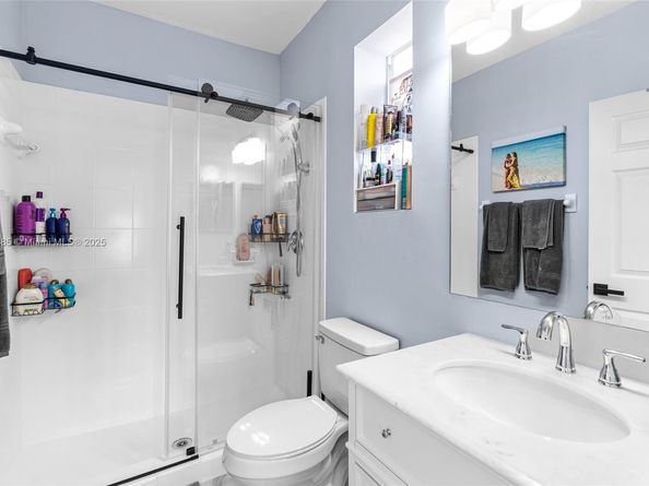 230 SE 29th Ave 21, Homestead FL 33033