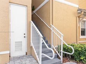 230 SE 29th Ave 21, Homestead FL 33033