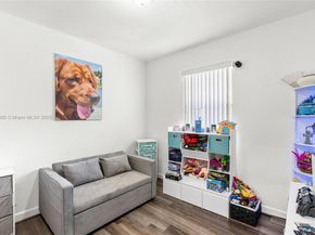 230 SE 29th Ave 21, Homestead FL 33033