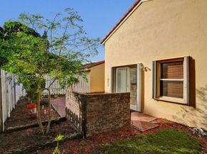 1256 NW 125th Ter, Sunrise FL 33323