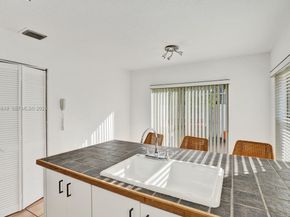 1256 NW 125th Ter, Sunrise FL 33323