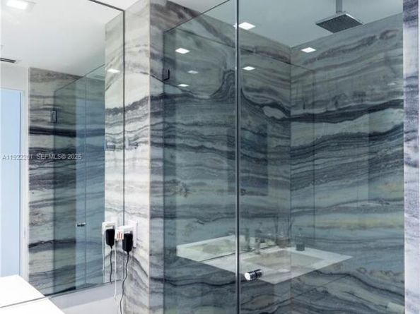 11 Island Ave PH6, Miami Beach FL 33139