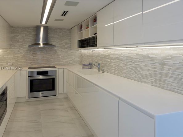 11 Island Ave PH6, Miami Beach FL 33139