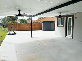 15500 Carriage Ct, Davie FL 33331