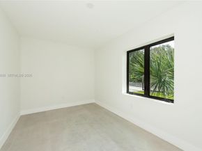 101 SW 25th Rd, Miami FL 33129