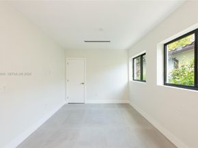 101 SW 25th Rd, Miami FL 33129