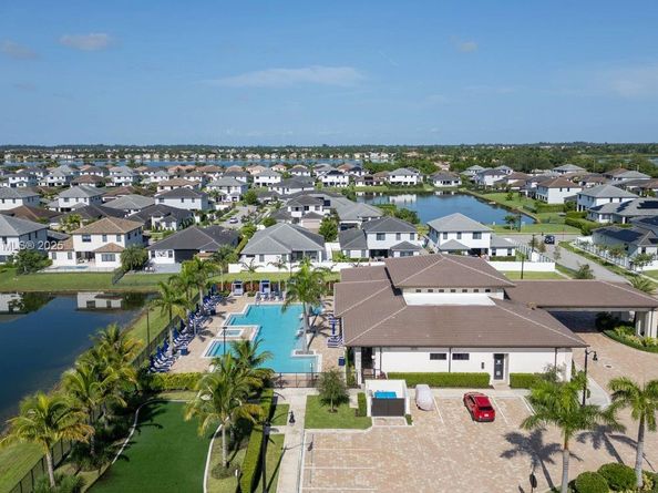 17353 SW 46th St, Miramar FL 33029