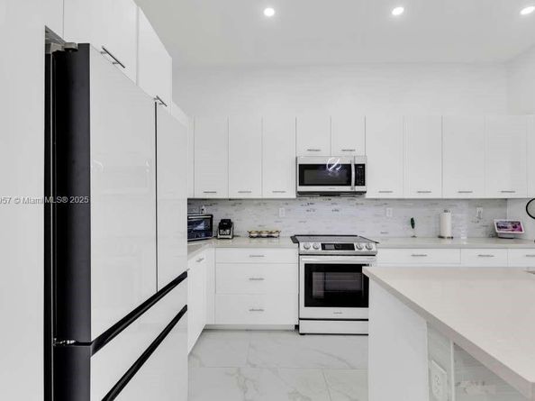 17353 SW 46th St, Miramar FL 33029