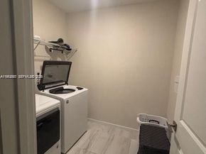 439 NE 6th Pl, Florida City FL 33034