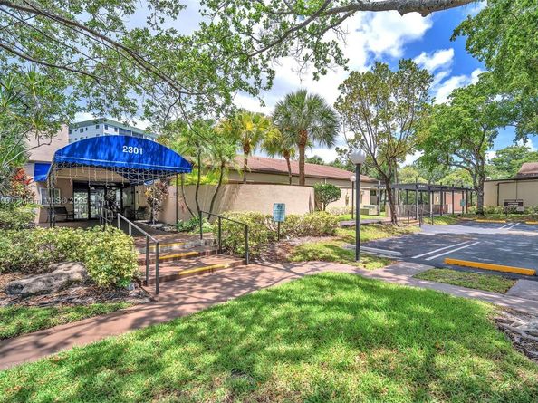 2311 S Cypress Bend Drive 316B, Pompano Beach FL 33069