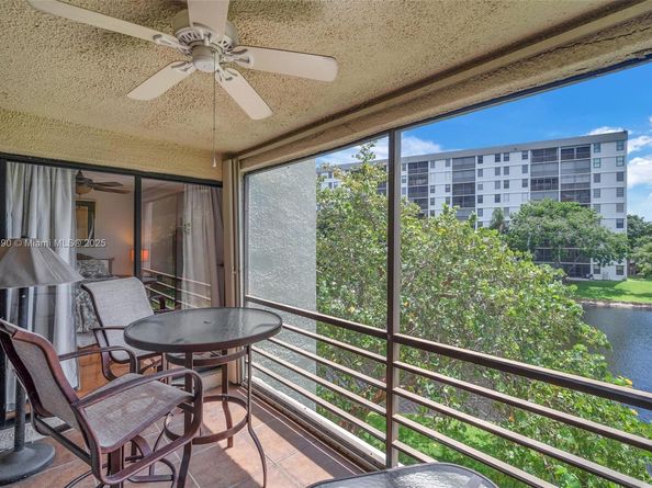 2311 S Cypress Bend Drive 316B, Pompano Beach FL 33069
