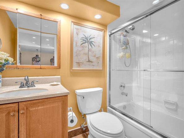 2311 S Cypress Bend Drive 316B, Pompano Beach FL 33069